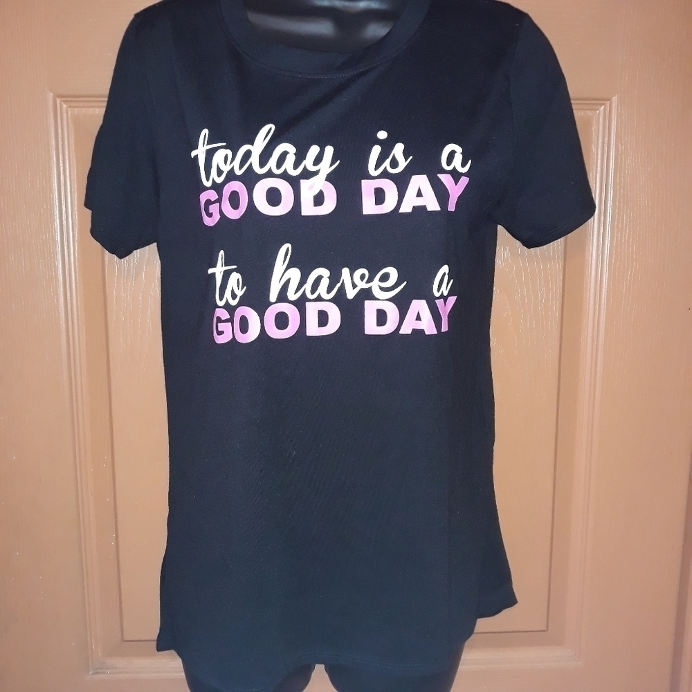 Graphic T-shirt 5/$25